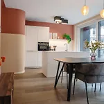 Luxury With 2 Patios By Ostenda