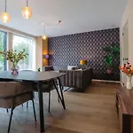 Luxury With 2 Patios By