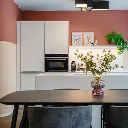 Luxury I Walk To Lägenhet *