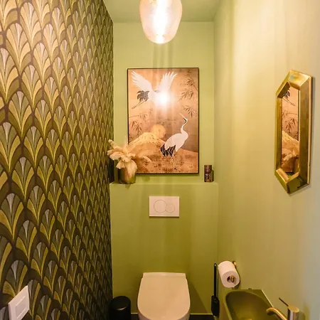 Luxury I Walk To Lägenhet