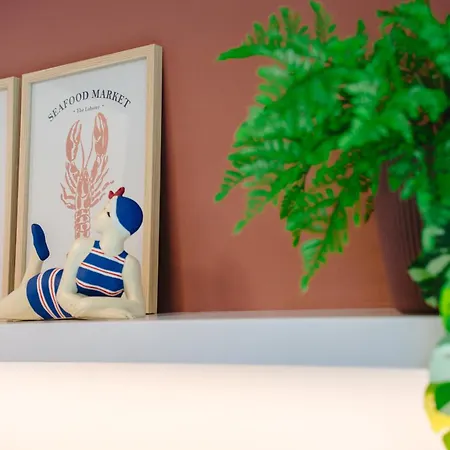 Luxury I Walk To Lägenhet