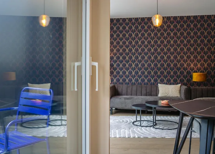 Luxury With 2 Patios By * Остенде